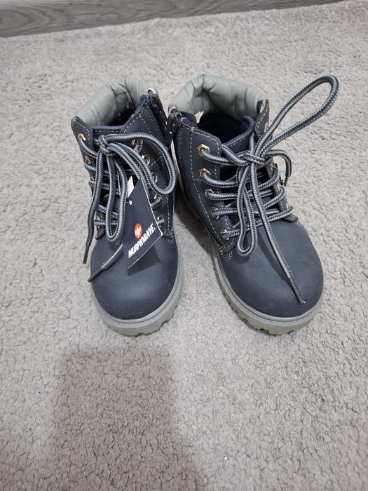 Detskiy malchikoviy obuv