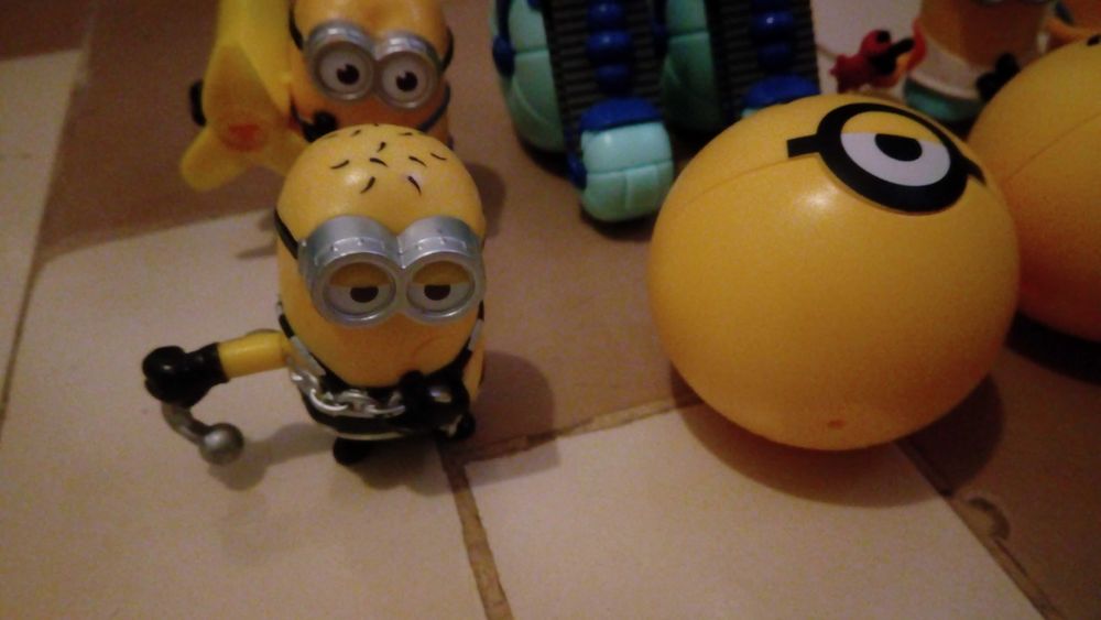 Лот с 8 броя фигурки на Миньоните на mcdonalds / макдоналдс и други