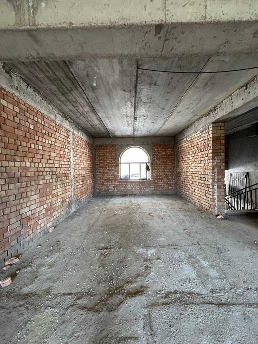 Lafayette — нежилое помещение 186 м², 2 уровня, Кушбеги, Центр`