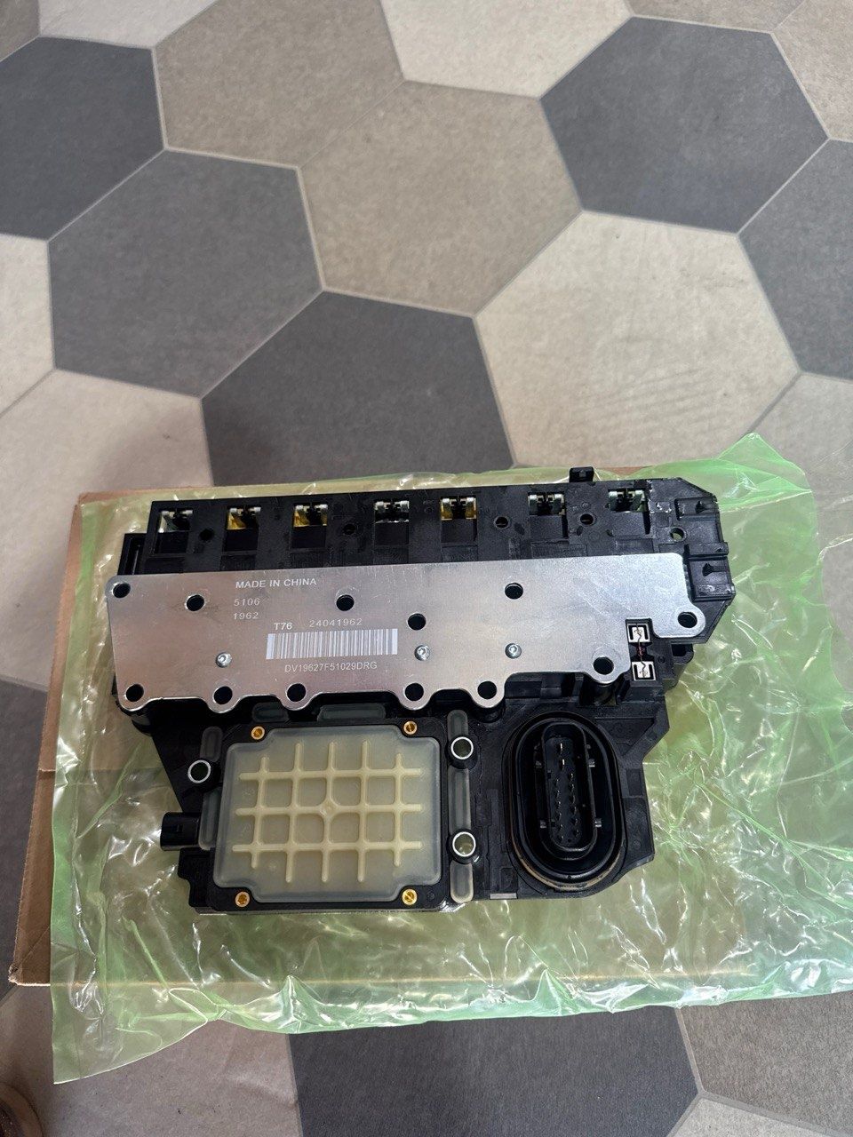 Gentira Cobalt R3 Avtomat Karobka Miya