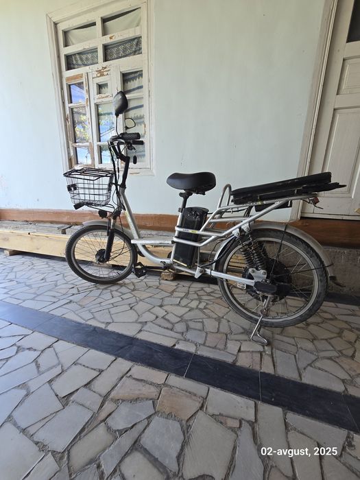 Elektrovelosiped skuter