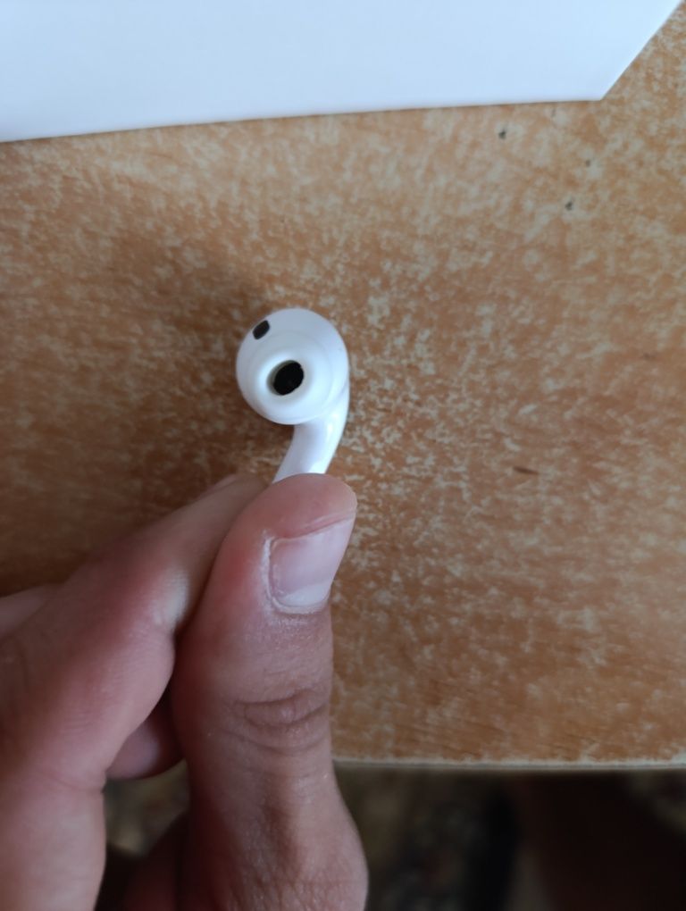 Слушалки Apple Airpods Pro (2nd Generation)