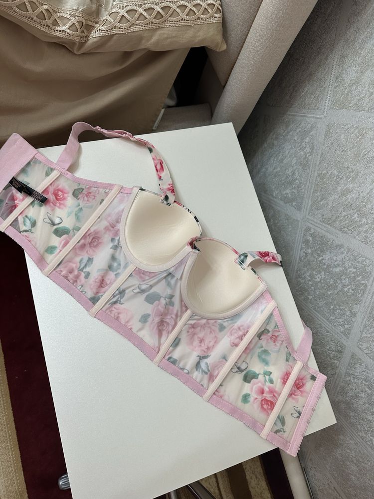 Продается новый корсет Victorias Secret