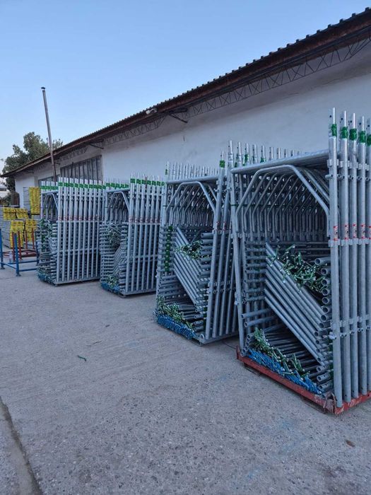 Inchiriem schela metalica