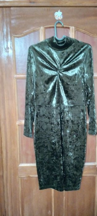Продаётся платье женское новое