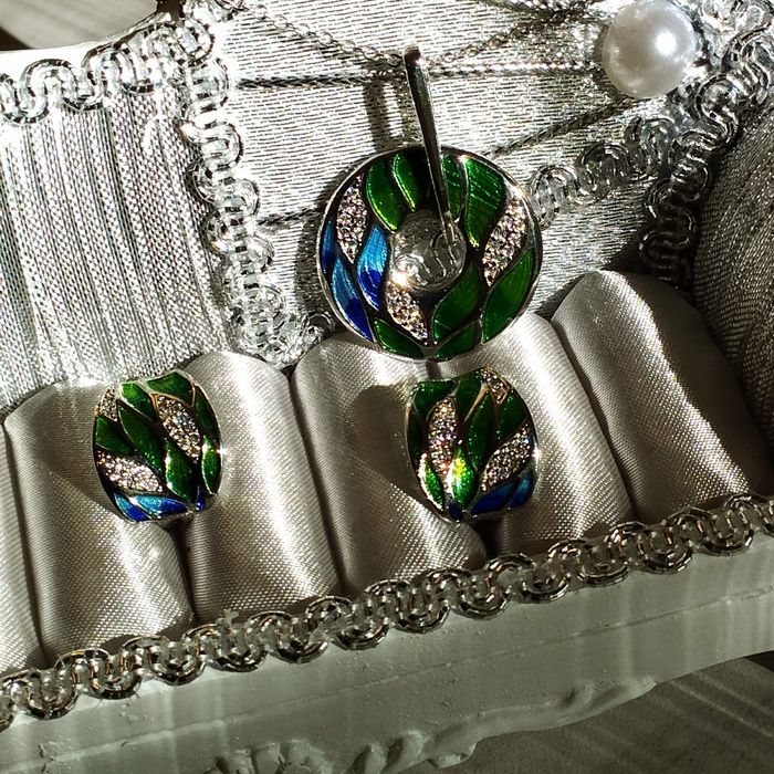 Серебряный комплект с эмалью