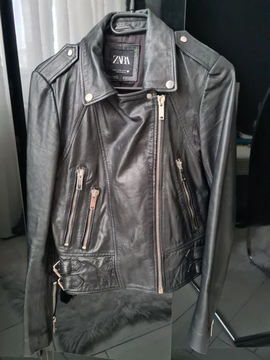 Geaca din piele  Zara  impecabila