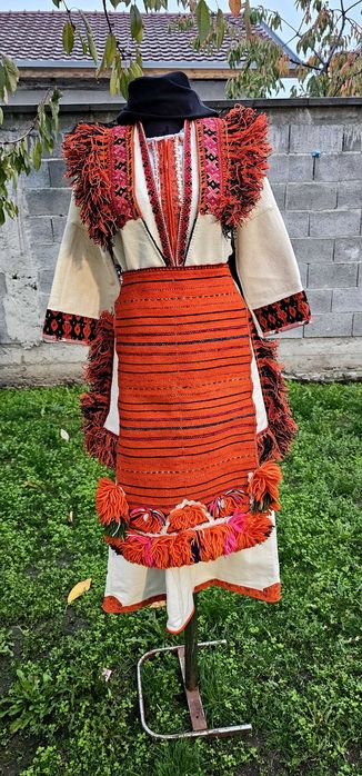 Македонска носия