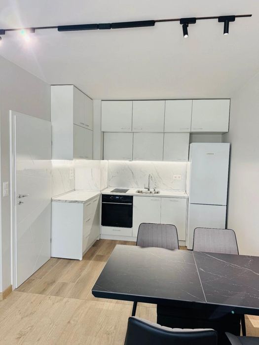 Дава се под наем Двустаен апартамент в София, Малинова долина - 64 кв.м за 800 € - Снимка #1