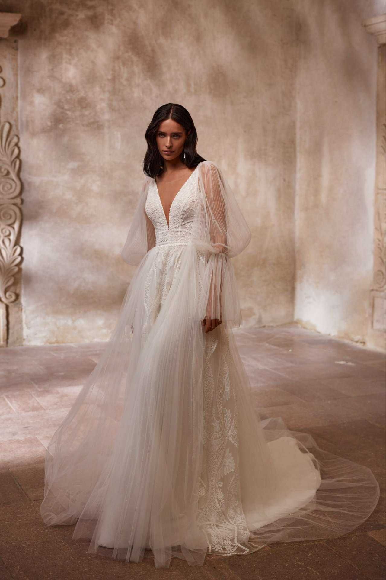 Vând rochie de mireasă atelier Splendor model Sally stil boho