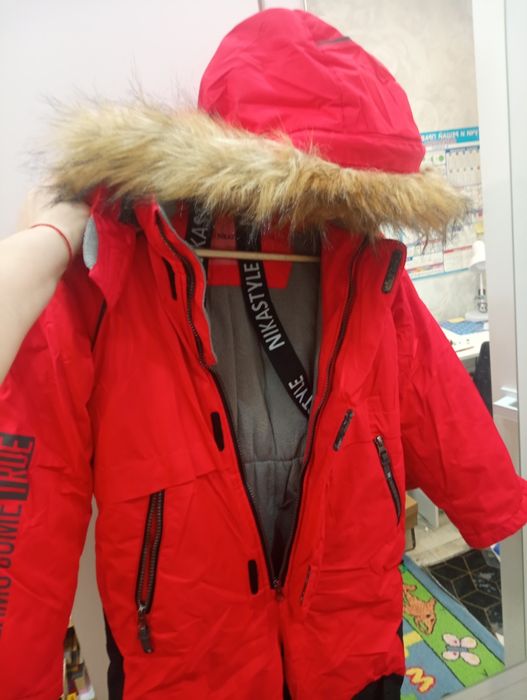 Продам зимний комбинезон для мальчика