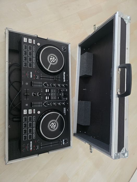 Vand consola dj plus case