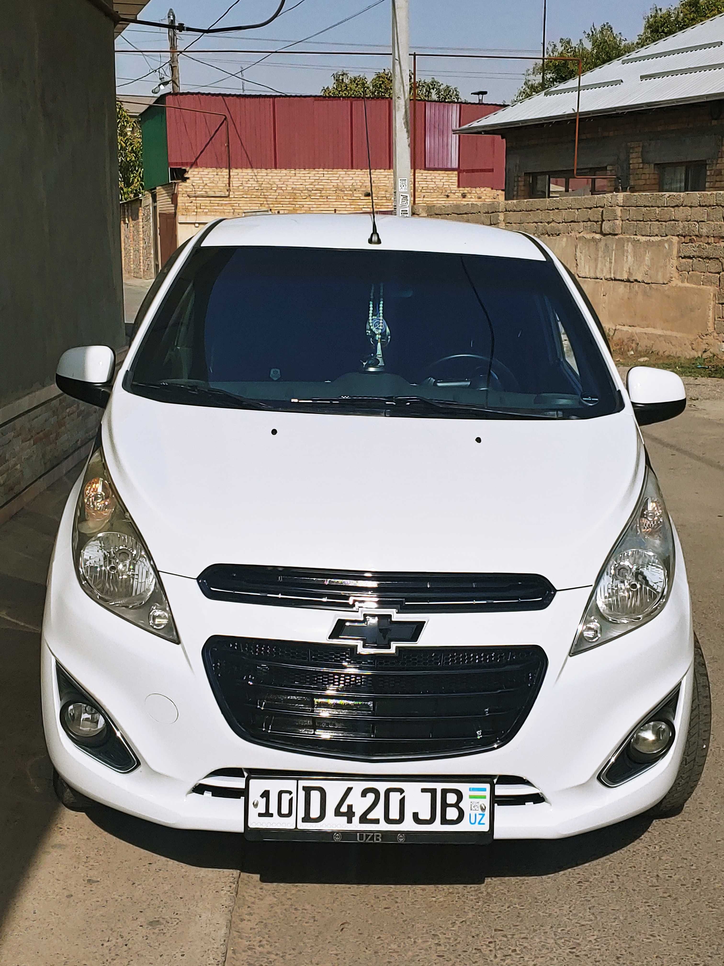 Продам Spark 2015,2поз 145000 км