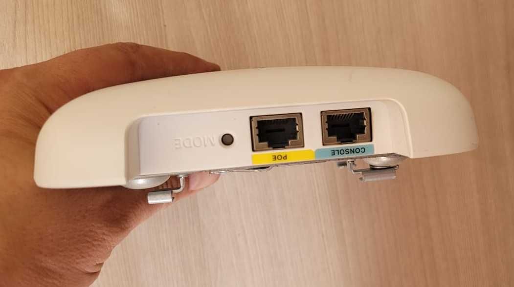 Точка доступа Wi-Fi Cisco AIR-AP1832I-E-K9