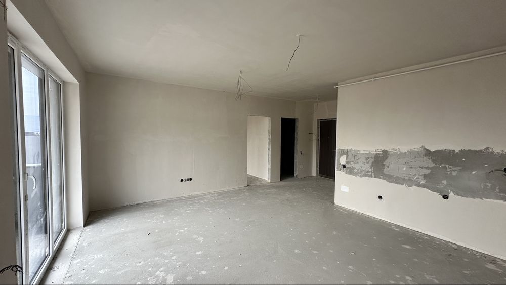 Apartament 2 camere semifinisat de vânzare în Florești