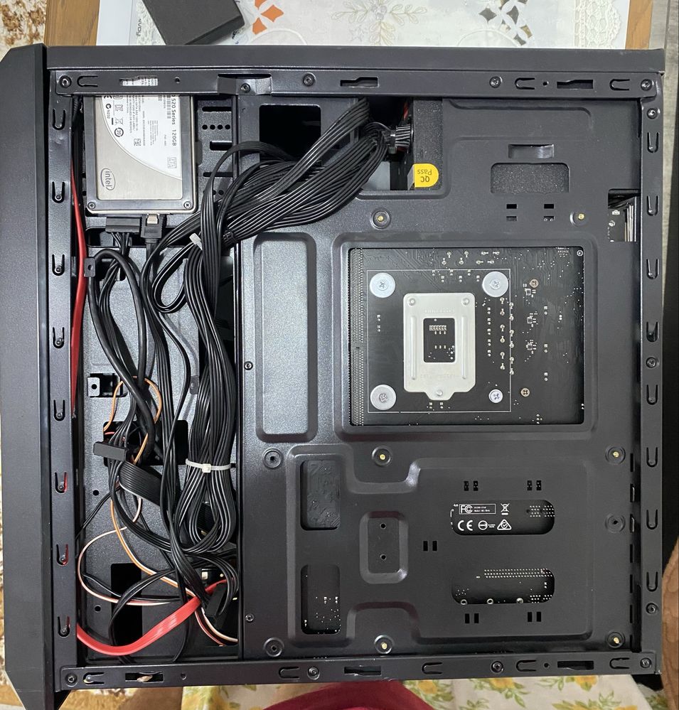 Vand pc gaming i5 8600k plava video 8 gb