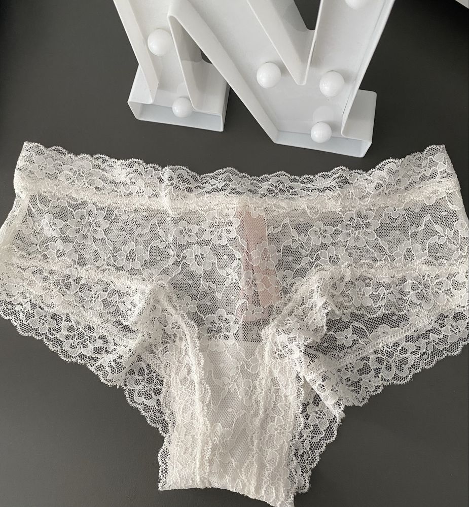 Дамско бельо Victoria’ Secret