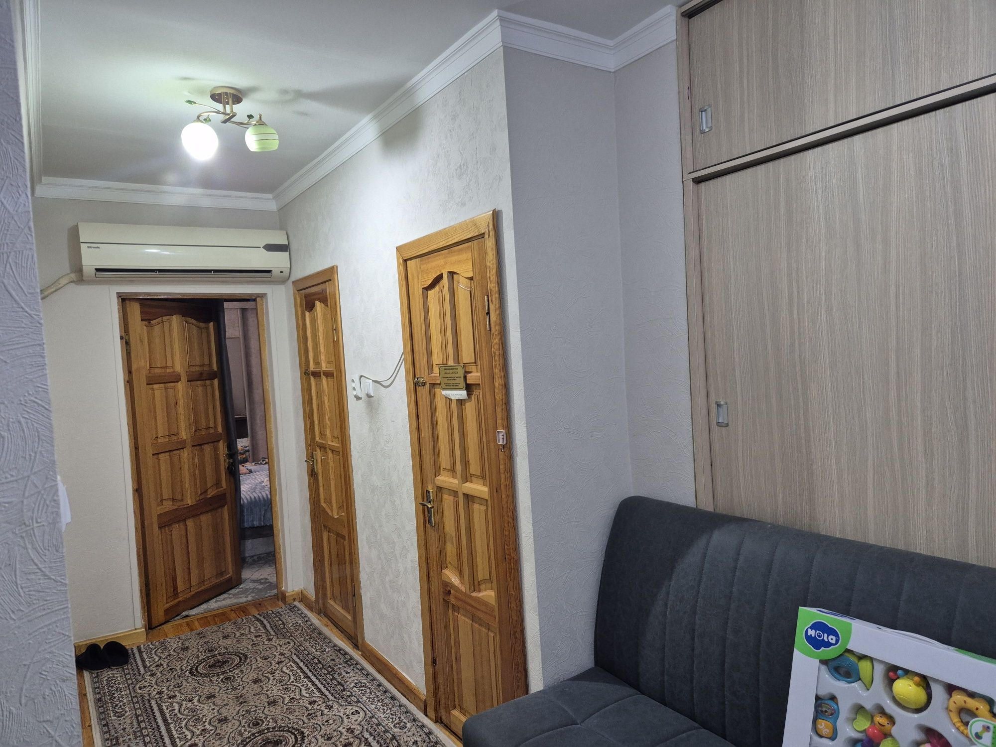 Продаётся 4х комнатная квартира срочно