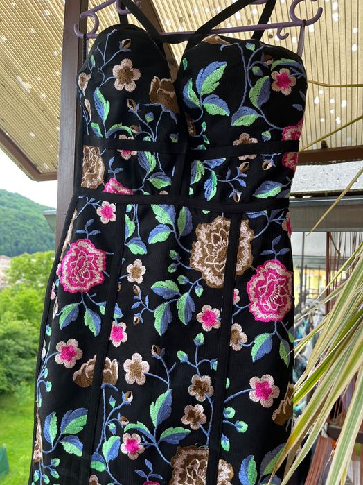 Ефектна бандажна рокля - XS/S размер