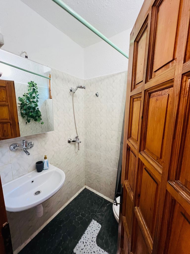 Дава се под наем Къща в София, Славия - 60 кв.м за 715 € - Снимка #18