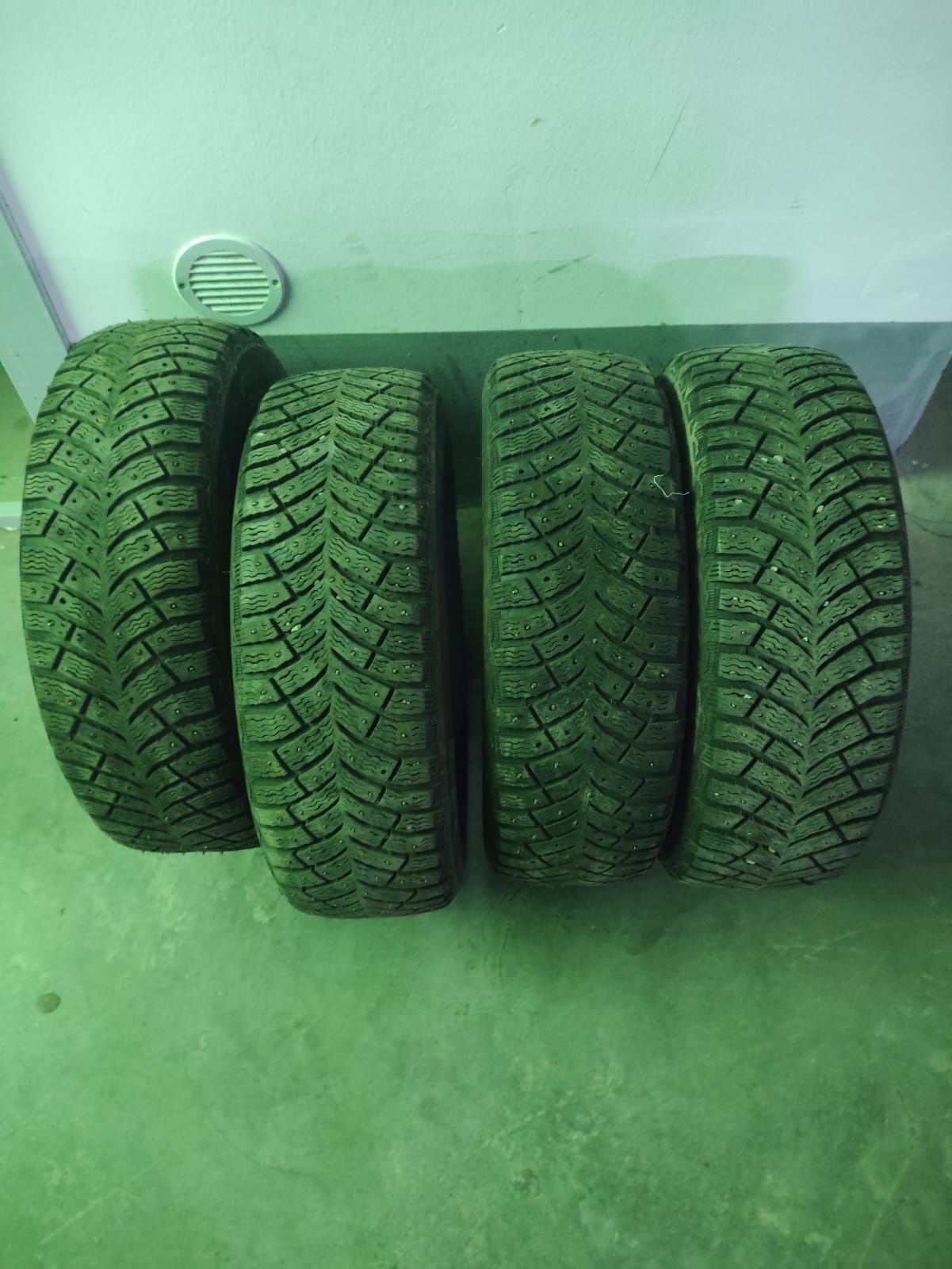 Продам Мишлен R15 185:65
