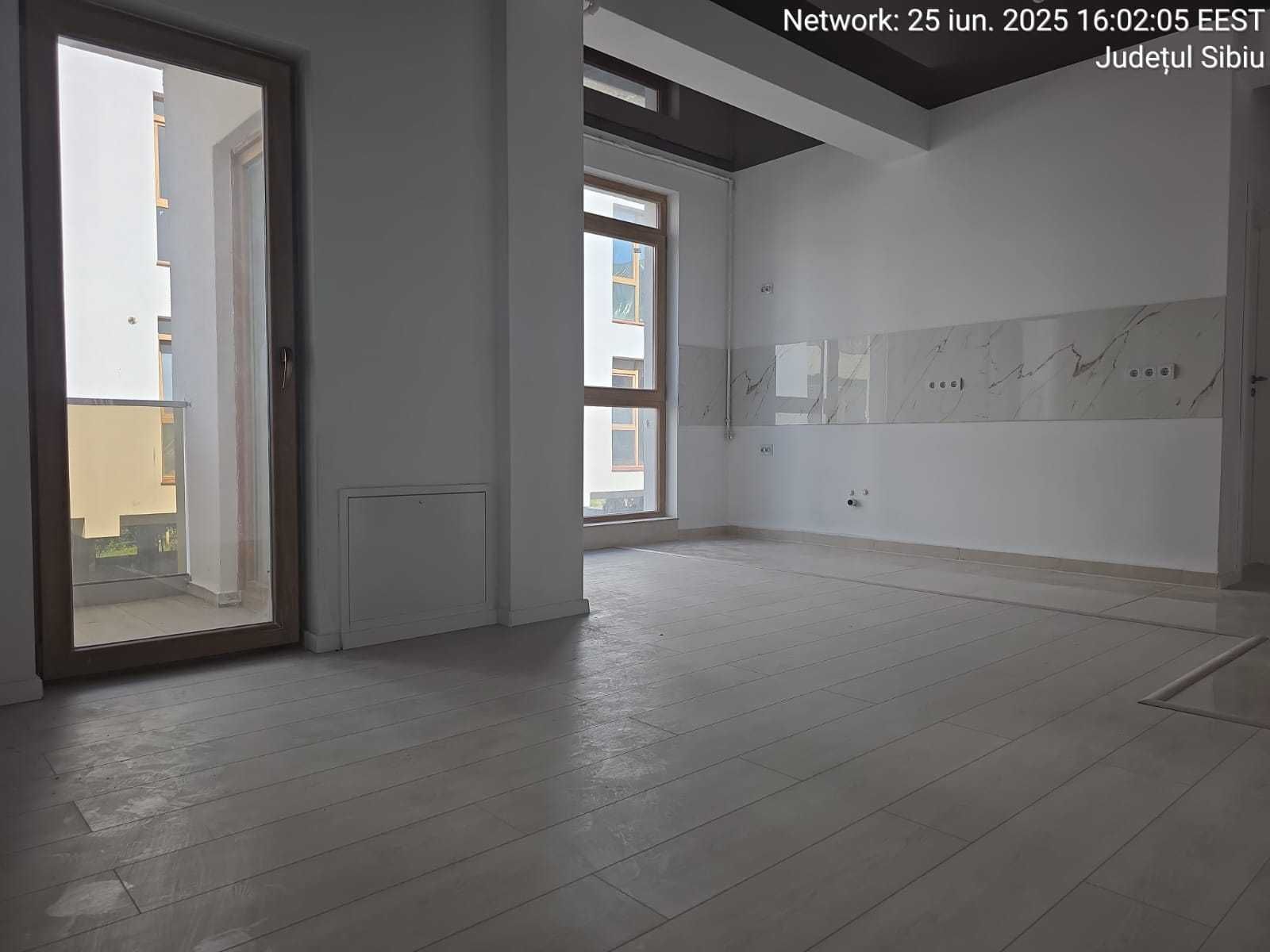 Apartament  INTABULAT 2 camere decomandat, vis-a-vis de Shopping City