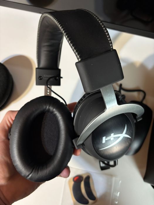 Слушалки HyperX Cloud 2 и Мишка Zowie S2-C