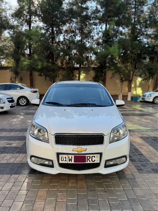 Neksiya 3 sotiladi avtamat 4