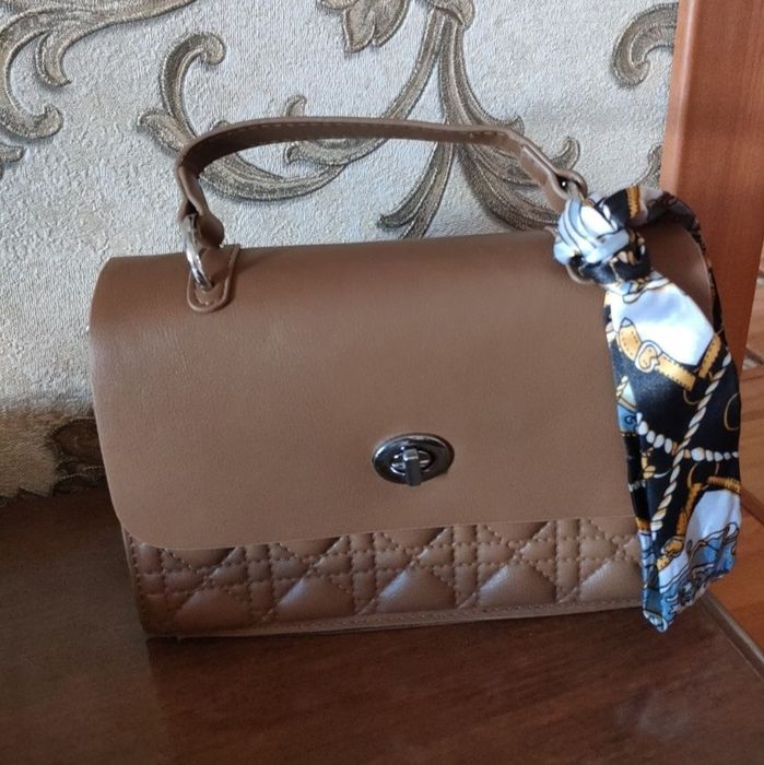 Сумка новая небольшая