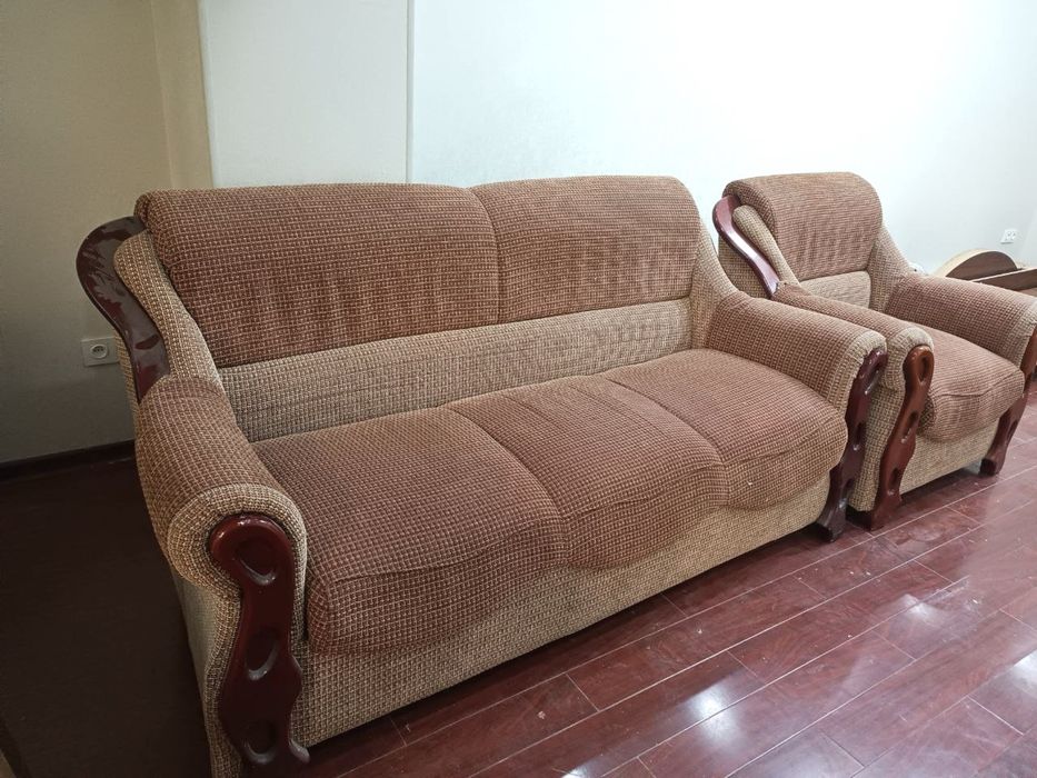 Продается комплект метели для гостинной и спални в идеальном состоянии