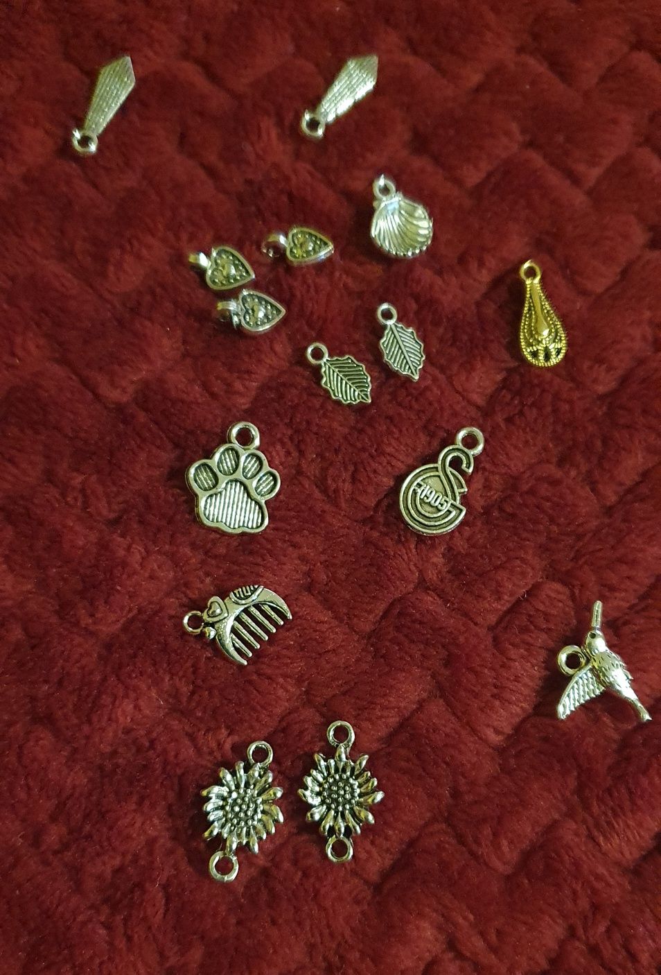 Set medalioane aurite și argintate