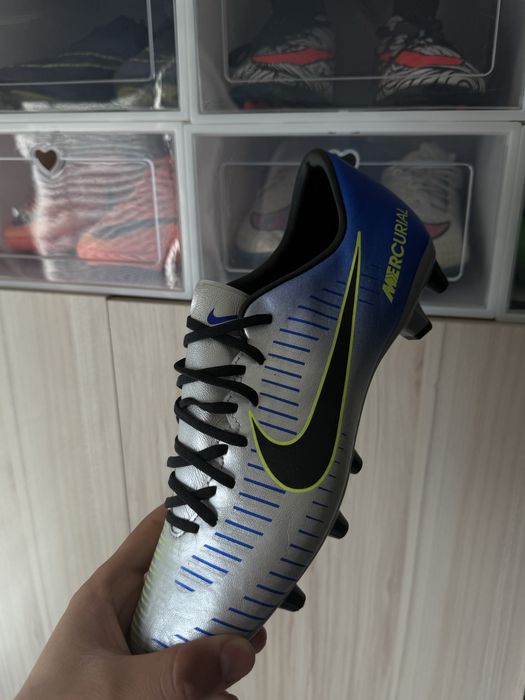 Бутонки Neymar nike hypervenom
