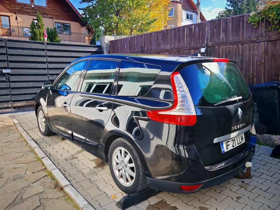 Renault Grand Scenic 7 locuri full option, piele, trapă, stare bună