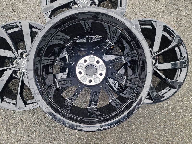 16цола Audi A1 A3 Q2 Q3 5x100 Оригинални