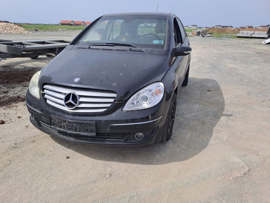Dezmembrari Mercedes  B class