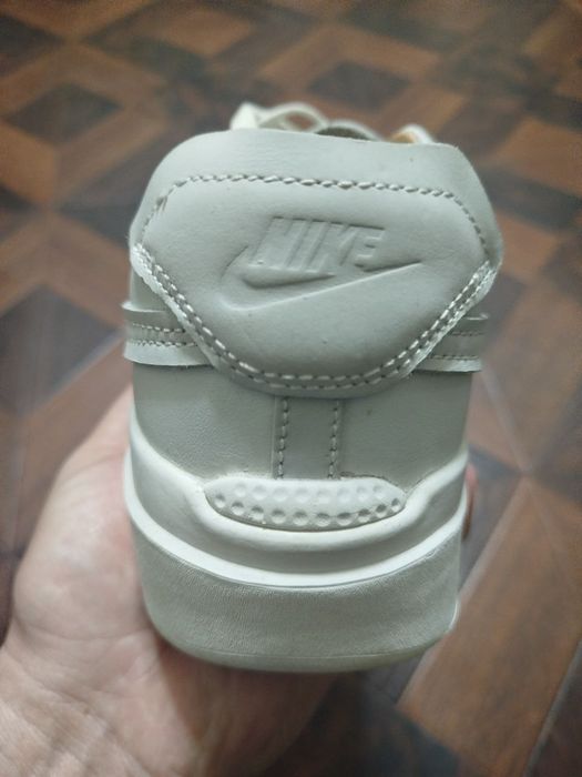 Мужская обувь цена договорная