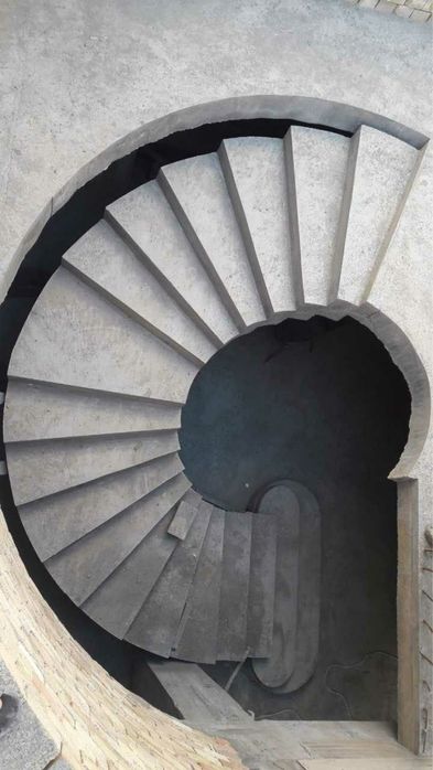 zina lestnitsa quyamiz