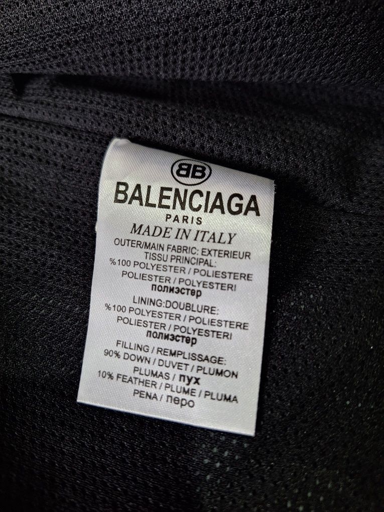 Ветровка Balenciaga нова