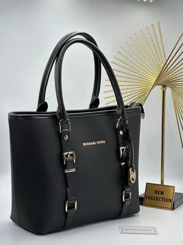 Geanta Michael Kors Noua !!! Dimensiuni 39/26 !!!