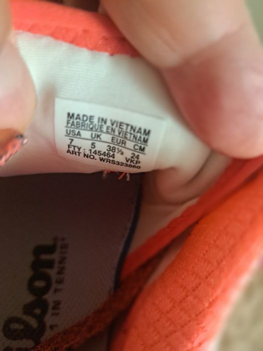 Adidași Wilson în stare impecabila