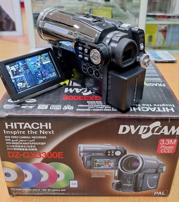 Видеокамера Hitachi HS303SW (Япония,новая,запись на DVD-R,Hard disk)