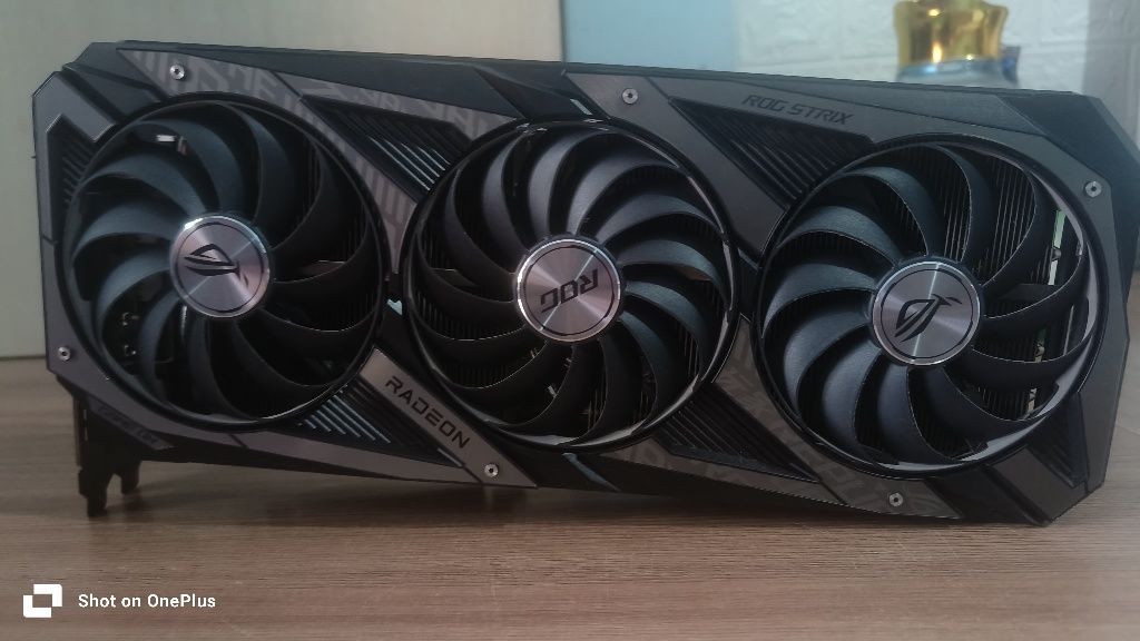 Продам видеокарту RX 6750 XT Asus ROG Strix