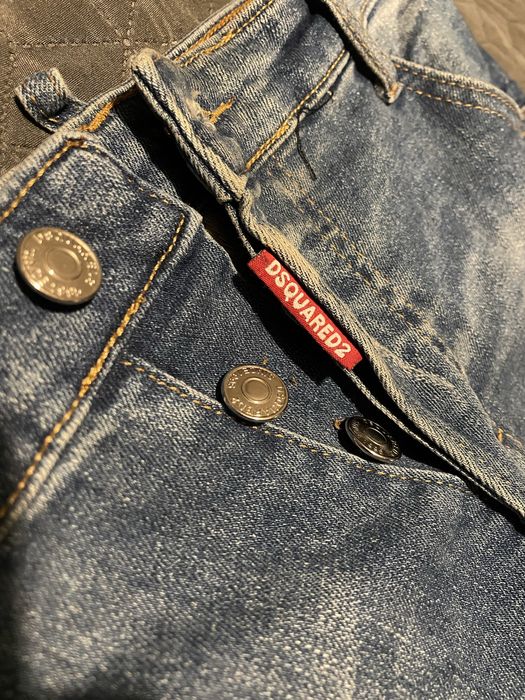 Къси дънки на DSQUARED2