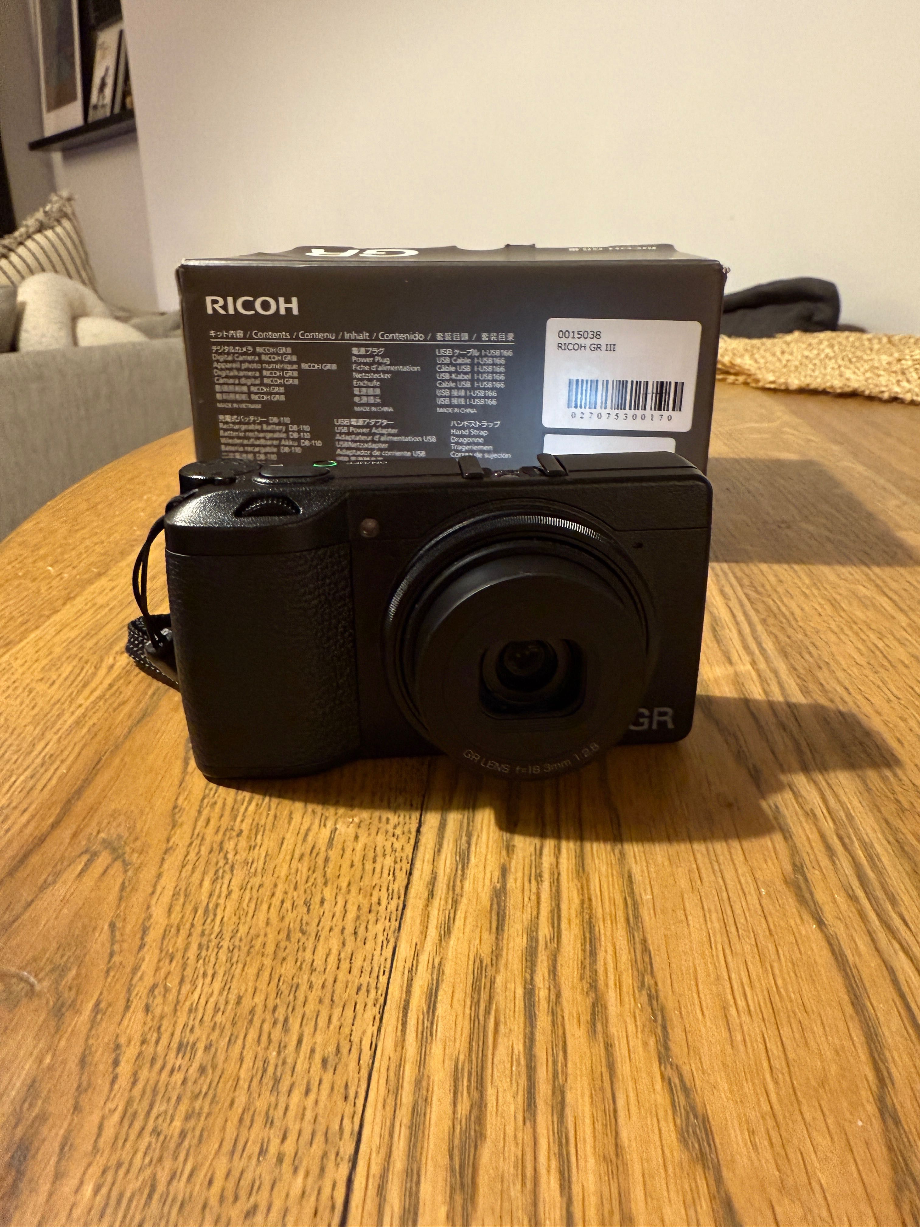 Камера Ricoh Gr iii