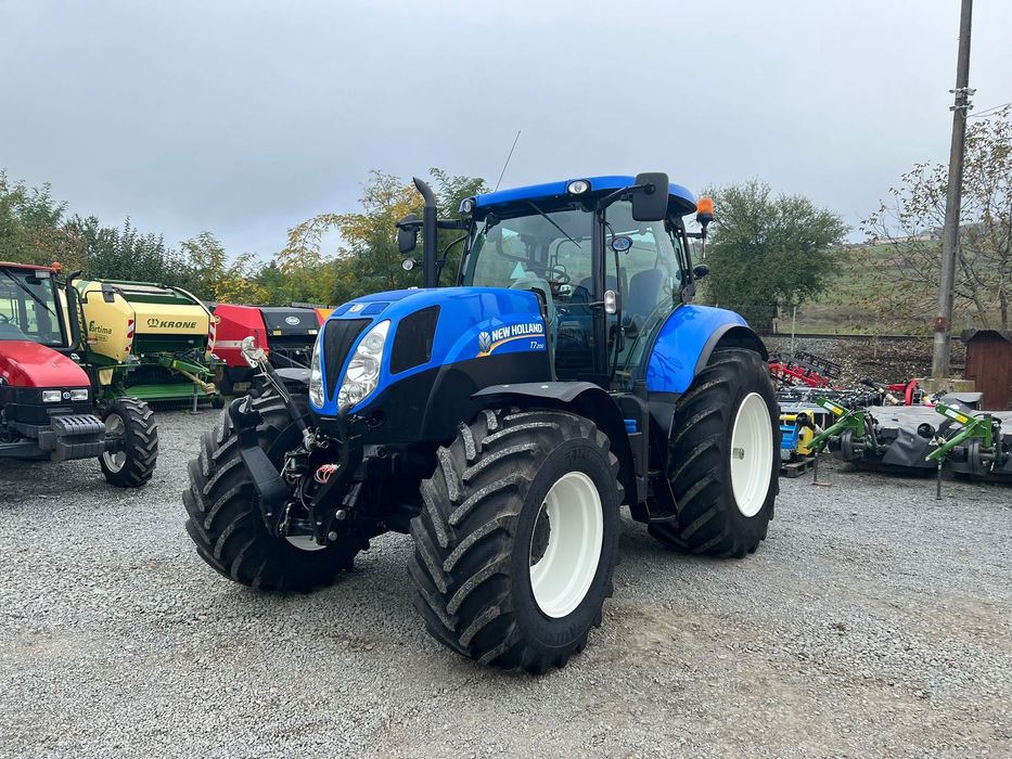 New Holland T7.200 Tractor 190 cp / An 2012 / 3922 ore functionare / Aer conditionat