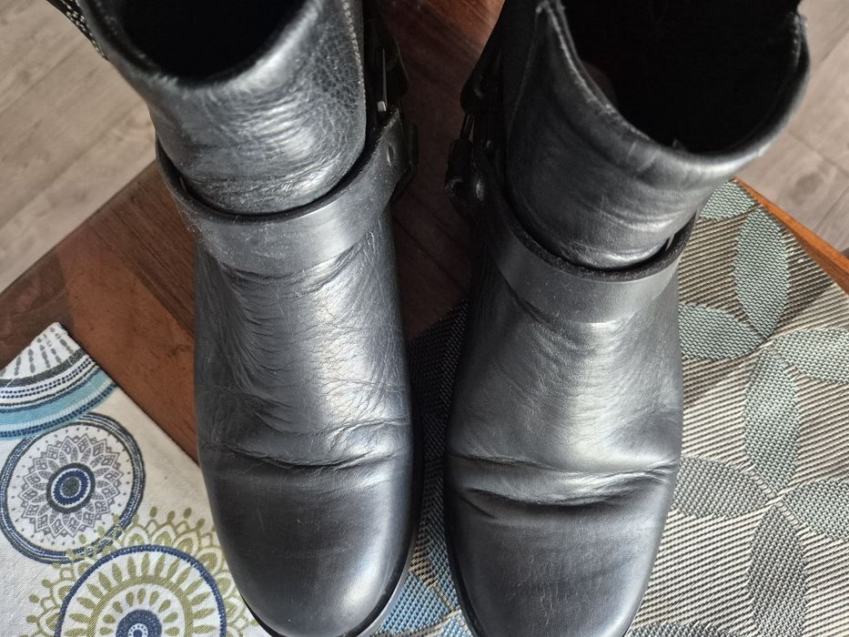 Боти естествена кожа, масивна платформа