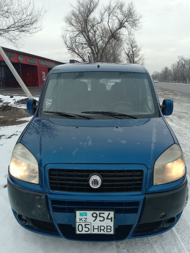 Fiat Doblo в хорошем состоянии, на автомате