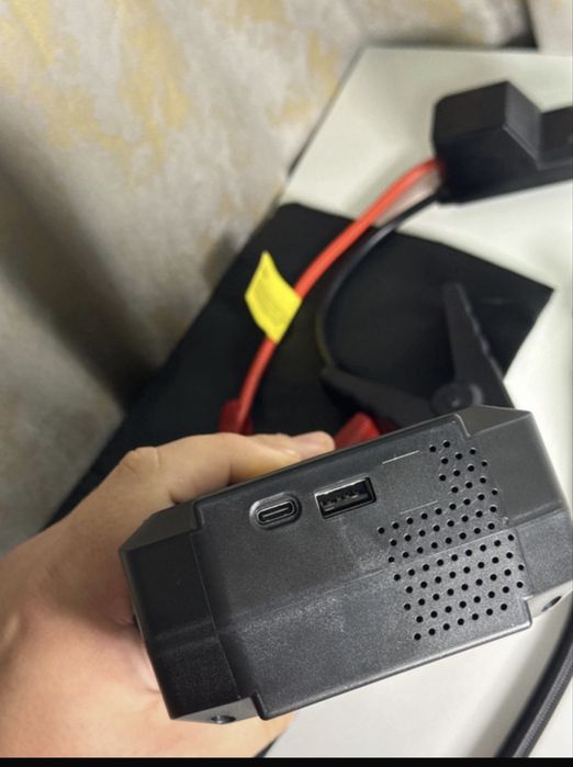 Starter Auto 5000A + Compresor + Powerbank + Lanternă