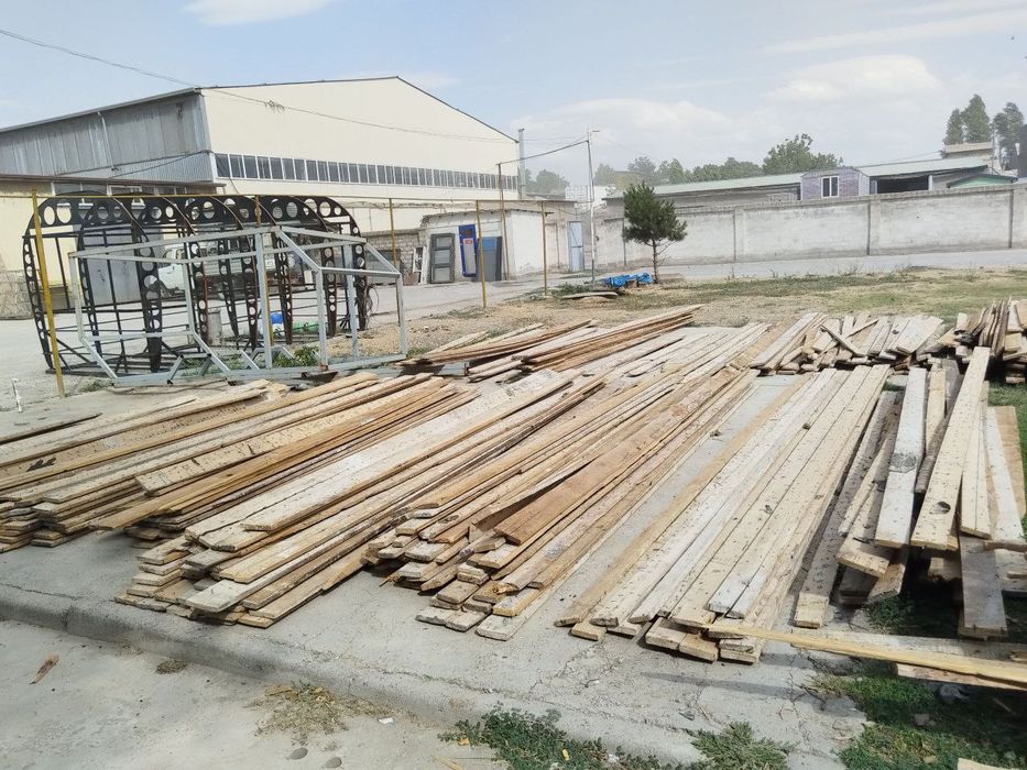 Доски шпалы продаётся