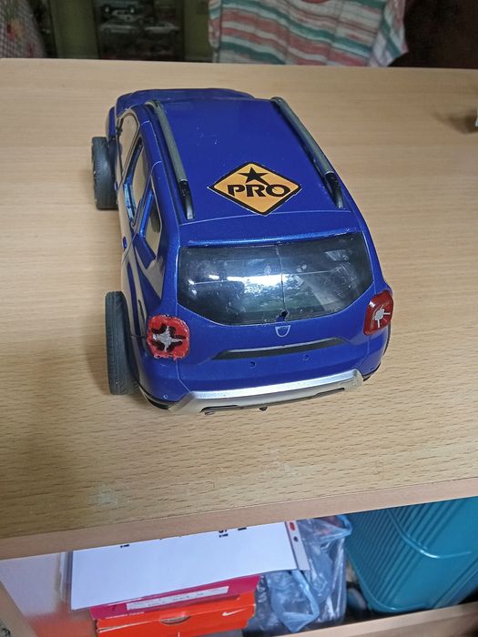 Jucarii machete auto Dacia Duster si ford f150svt